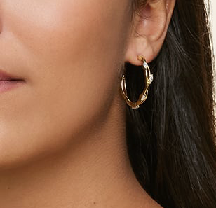 #color_yellow gold